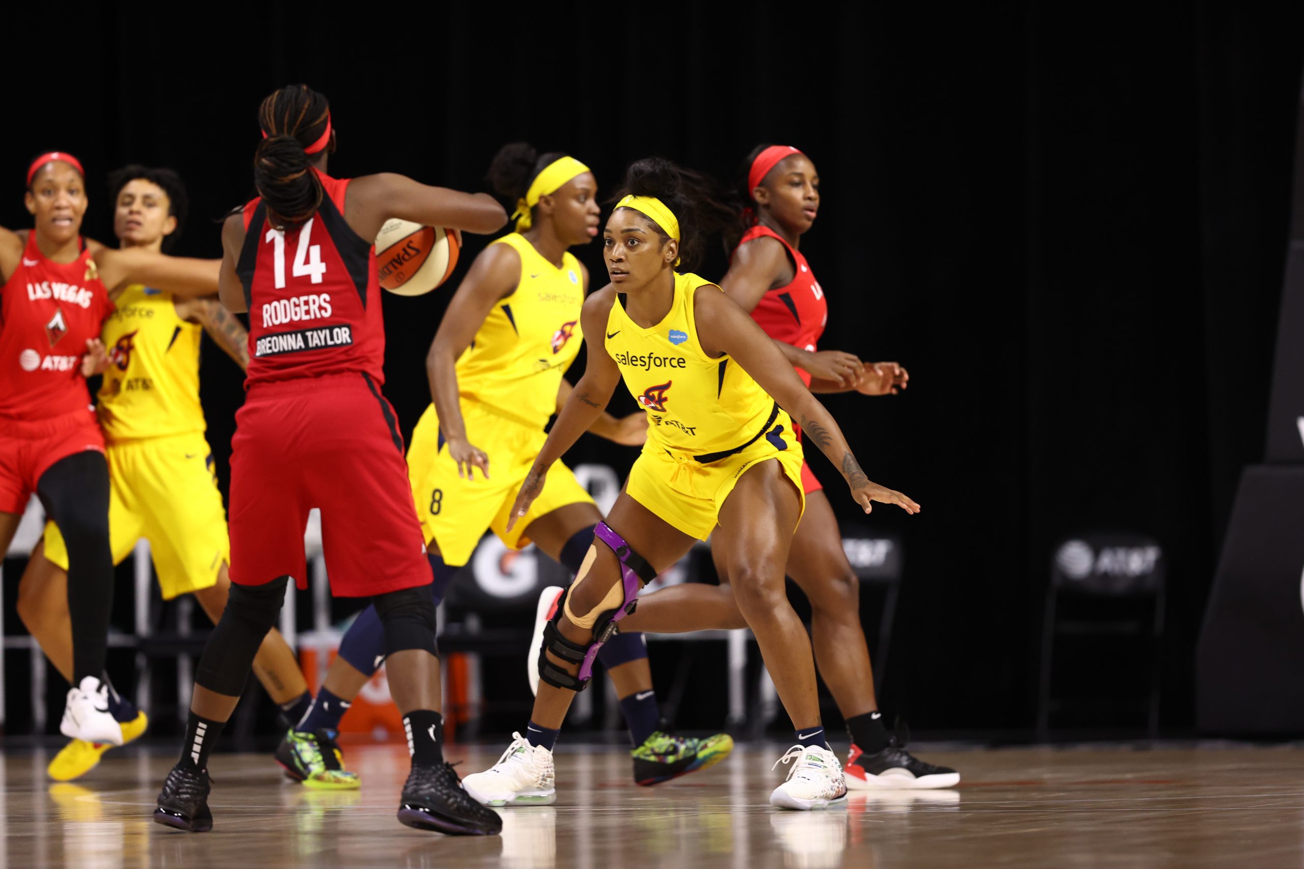 Victoria Vivians Sidelined Indefinitely, Fever Sign Alisia Jenkins